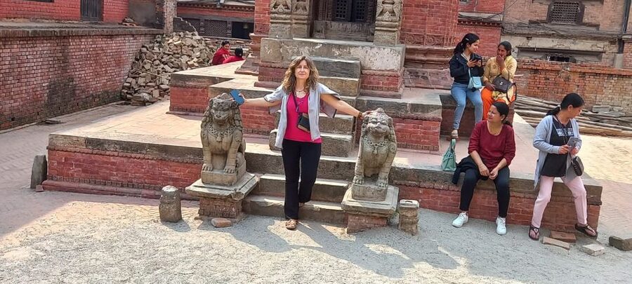 Kathmandu: Private Bhaktapur and Patan Sightseeing Tour - Bhaktapur Durbar Square and the Golden Gate