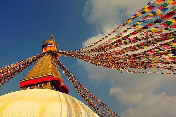 Kathmandu Spiritual Sites: Bodhnath & Pashupatinath Tour - The short walk toward Pashupatinath