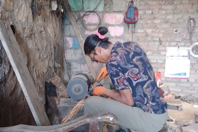Knife (Khukuri) Making Workshop- Forge of the Gurkhas - Step One: Heating and Hammering the Steel