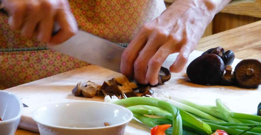 MoMo or Dal Bhat Cooking Class at Aama Kitchen in Pokhara - Practical tips for a smoother visit