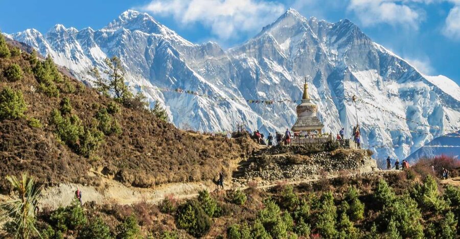 Mount Everest Panorama View Trek: Closest MT. Everest Hiking - Day 1: Lukla to Phakding begins the Khumbu walk