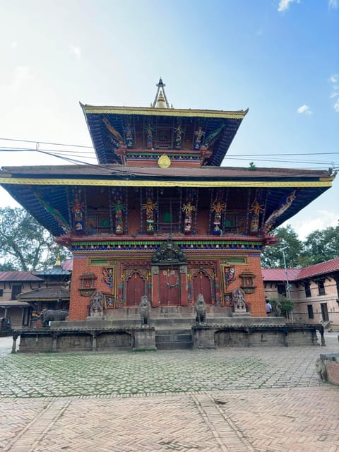 Nagarkot Everest Sunrise, Hike to Changunarayan & Bhaktapur - Changu Narayan Temple and the end of the trail