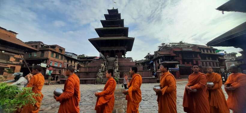Nagarkot Sunrise & Bhaktapur Durbar UNESCO Tour in Kathmandu - Bhaktapur Durbar Square and the old royal center