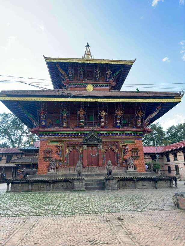 Nagarkot Sunrise With 7 UNESCO World Heritage Private Tour - Boudhanath, where Buddhist practice surrounds the stupa