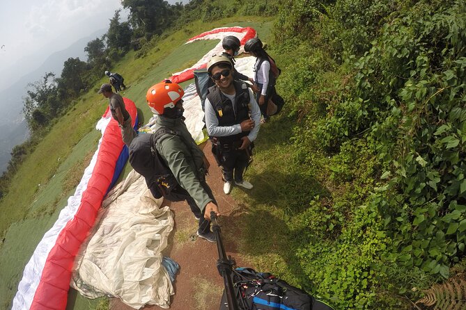 Paragliding - Who will enjoy this flight most?
