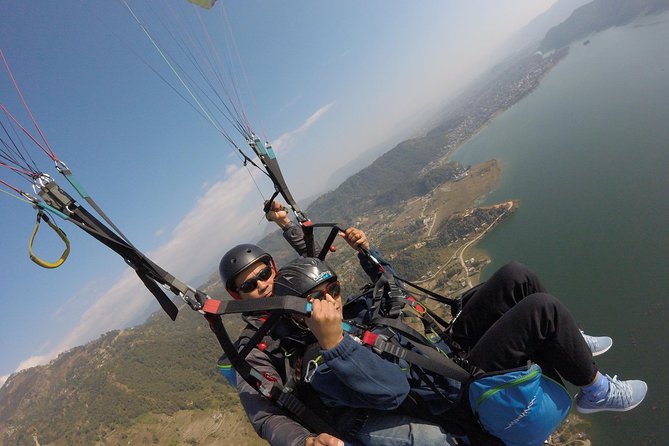 Paragliding Tandem in Pokhara - Photos and videos without handling your phone