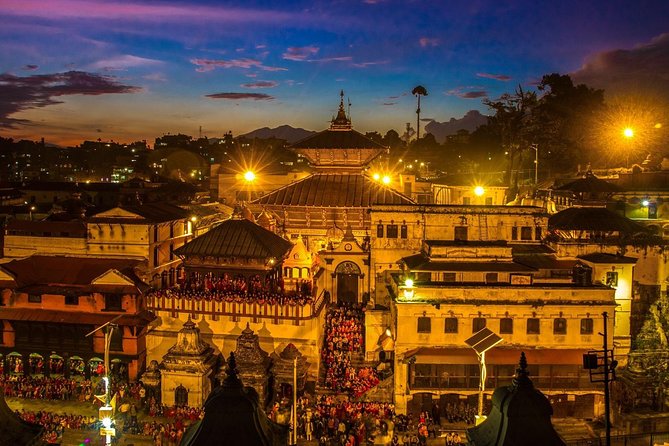 Pashupatinath Aarati Trip from Kathmandu - What the guide adds to the evening