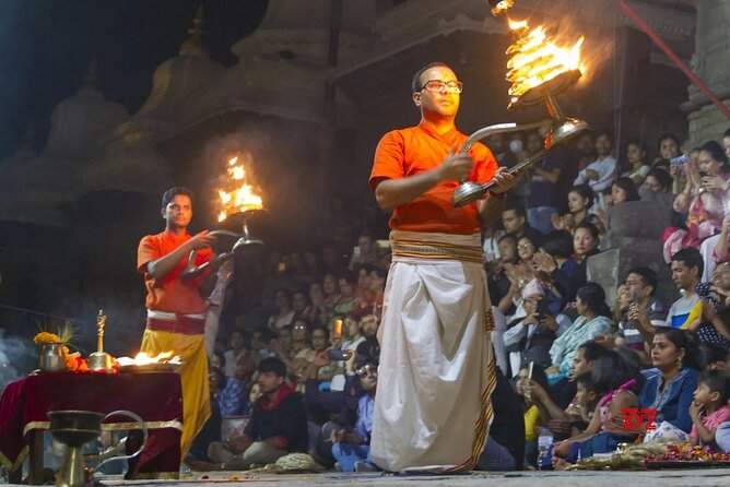 Pashupatinath Temple Aarti Night Tour - Why Pashupatinath feels different at sunset