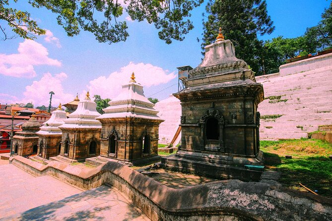 Pashupatinath Temple, Hindu Crematorium and Aarati in-depth Tour - A respectful way to take the tour