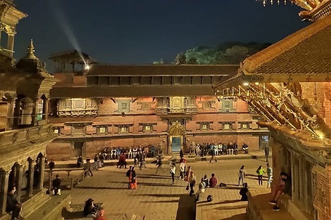 Patan and Bhaktapur Boutique Tour - Patan Durbar Square and the old lanes of Lalitpur