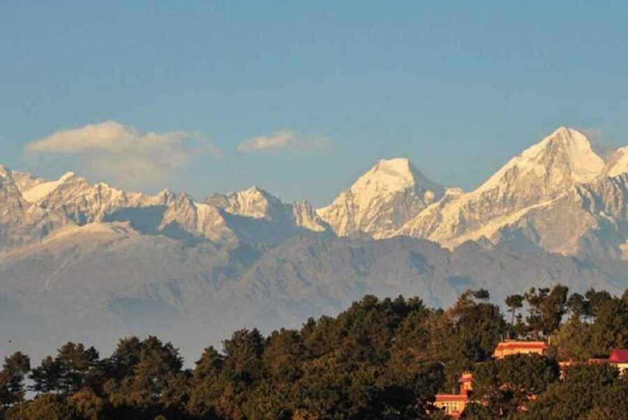 Pokhara: 4-Day Ghorepani, Ghandruk & Poon Hill Guided Trek - Forest paths toward Tadapani