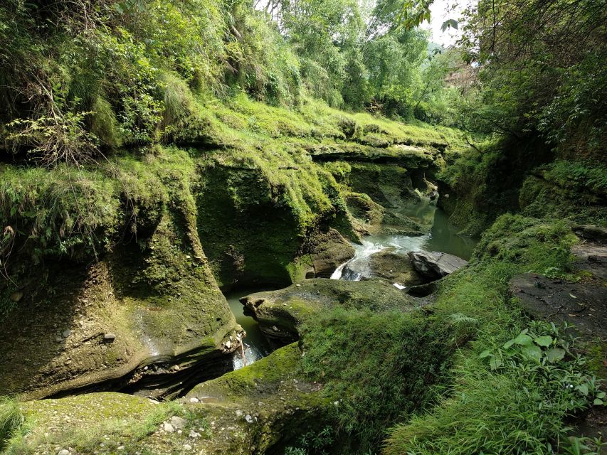 Pokhara Day Bus Sightseeing 8 points - Mahendra Cave and the darker side of Pokhara