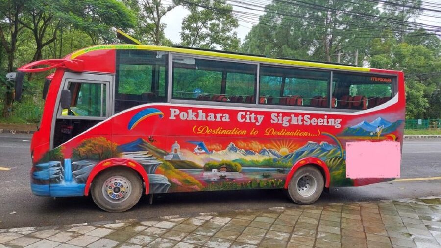 Pokhara: Pokhara Highlights Tour by Bus - World Peace Pagoda above Pokhara