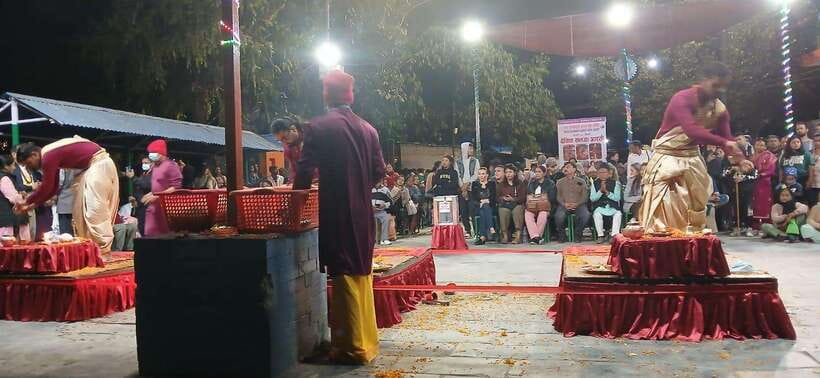 Pokhara: Tal Barahi Temple Aarati Ceremony with Hotel Pickup - Reaching Tal Barahi Temple from Lakeside Pokhara
