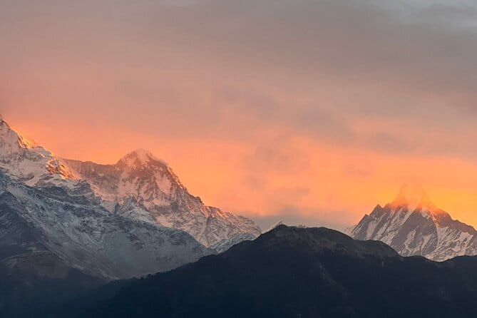 Poon Hill Ghandruk Circuit Trek from Pokhara 4 Days - Day 1: Pokhara to Nayapul, then the climb to Ulleri