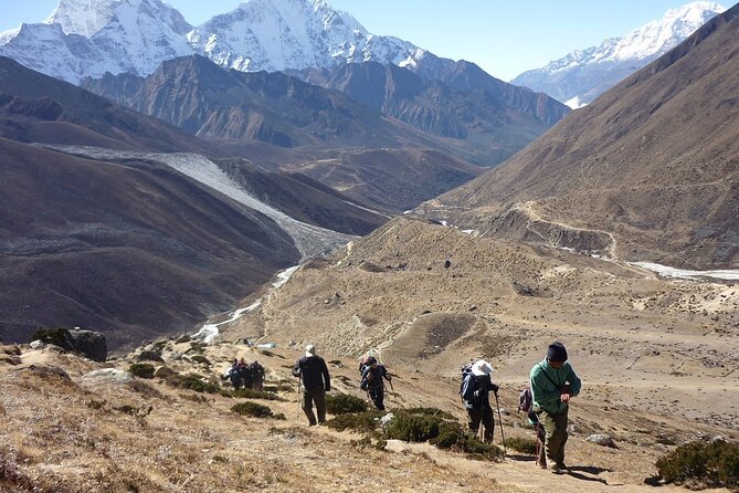 Private 15 Days Everest Base Camp Trekking Tour in Kathmandu - Day 3: The flight to Lukla and the first walk