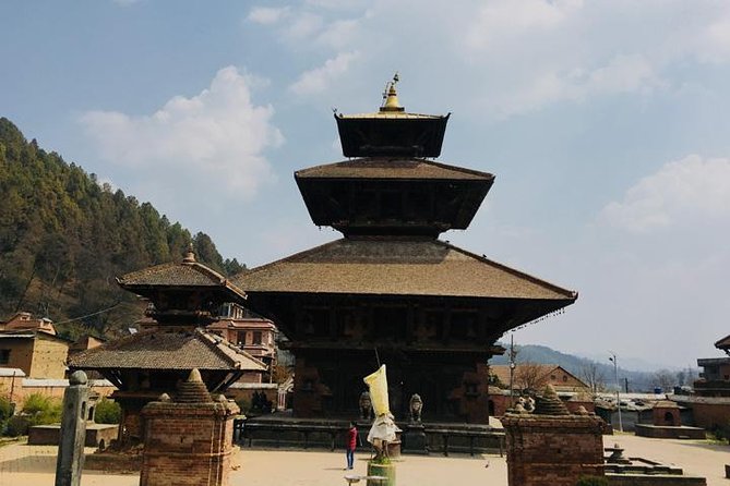 Private Day Tour in Kathmandu Valley Rim with Bhaktapur Sightseeing - Bhaktapur Durbar Square and the royal city