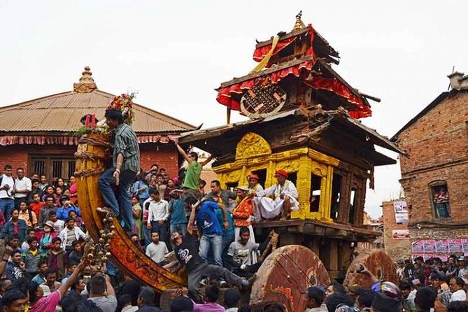 Private Day Tour: Patan and Bhaktapur from Kathmandu - The 2015 earthquake and why a guide matters