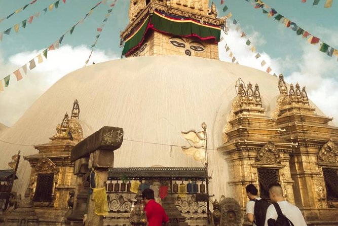 Private Guided Tour in Swayambhunath Stupa - A private car changes the first 40 minutes