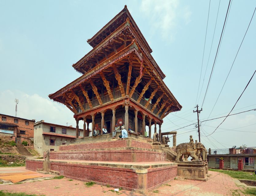 Private Half Day Kirtipur Trip With Newari Food Tasting - The Theravada monastery and Newar religious life