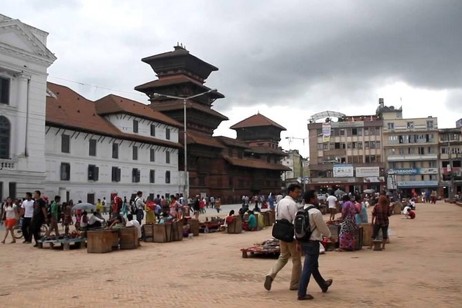 Private Half-Day Tour of Kathmandu Durbar Square and Swayambhunath Temple - What private transportation adds to the experience