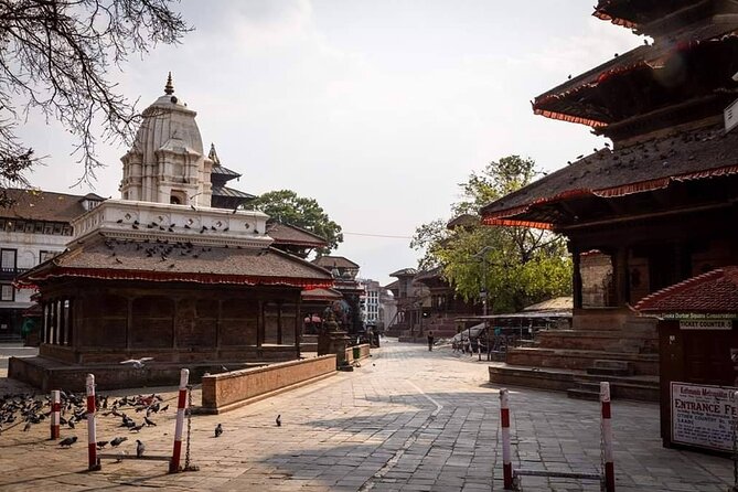 Private Tour of 4 UNESCO Heritage Sites in Kathmandu by Car - The private car is the practical advantage