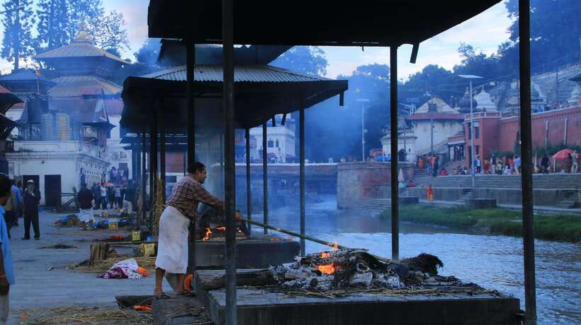 Sacred Kathmandu: Cremation Rites & Stupa Serenity - Pashupatinath and the Bagmati River cremation ghats