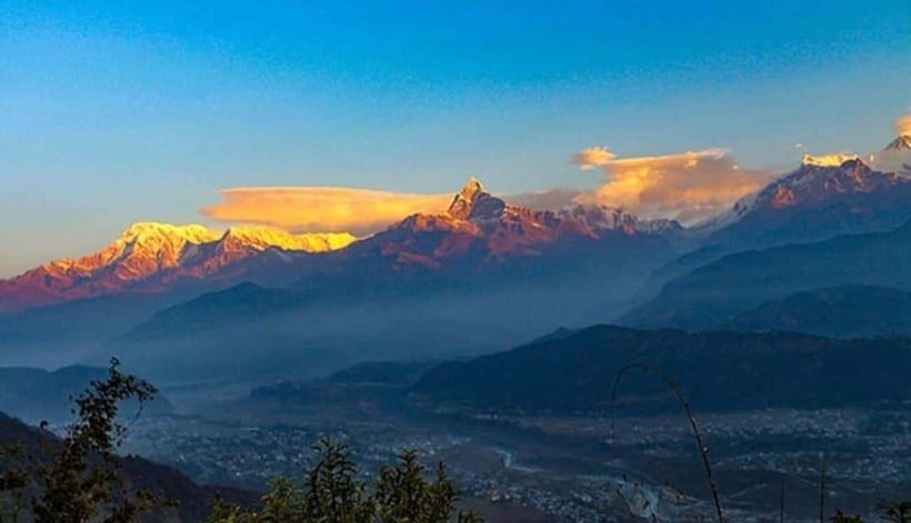 Sarangkot Sunrise Himalayas: Tour 3 hour private tour - World Peace Pagoda above the city