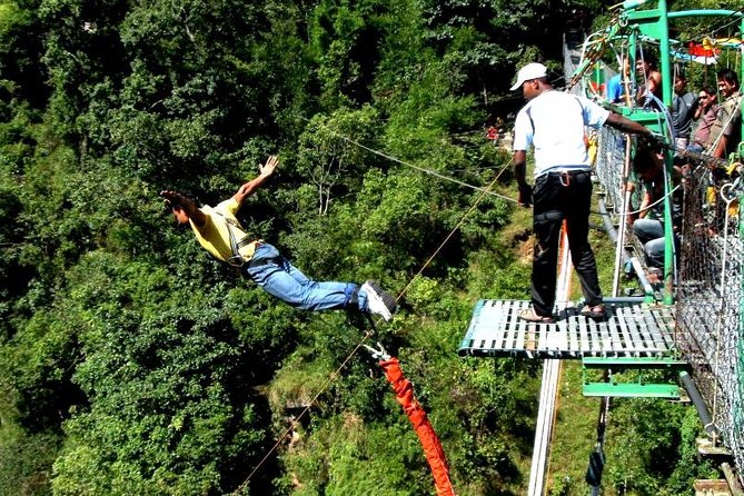 The Last Resort Bungee Jump 1 day - Leaving Thamel for the three-hour road trip