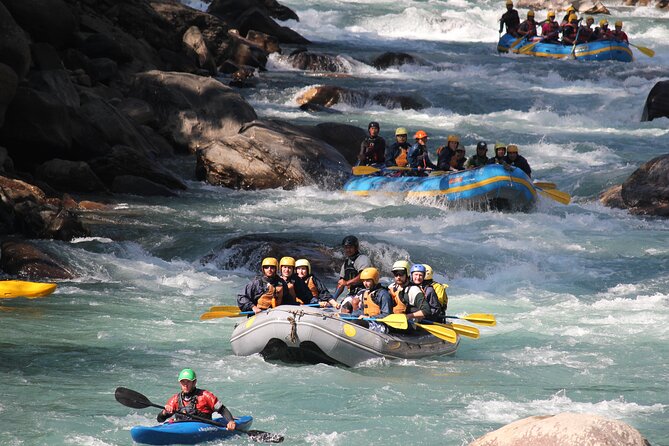 Trishuli River Rafting Day Trip From Kathmandu by Private Car - Lunch by the River Around 2 pm