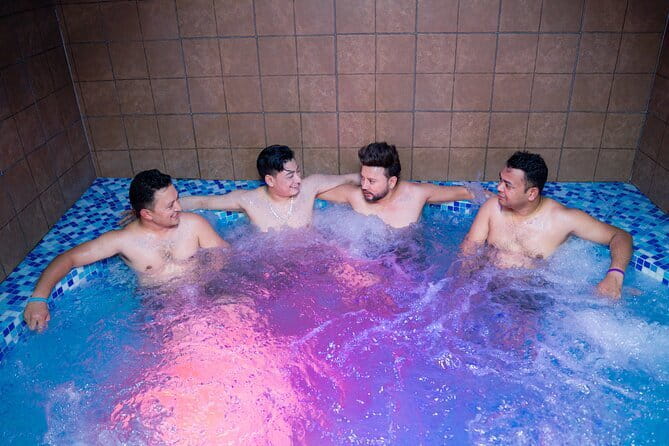 Unlimited Sauna Steam and Jacuzzi - Using the Sauna, Steam, and Jacuzzi