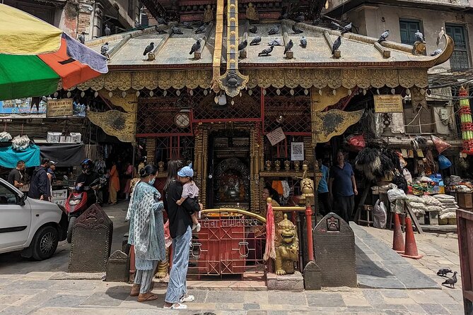 Walking Tour from Bazaar to Hippie Hub Ason and Freak Street - Starting in Thamel at Pumpernickel Bakery