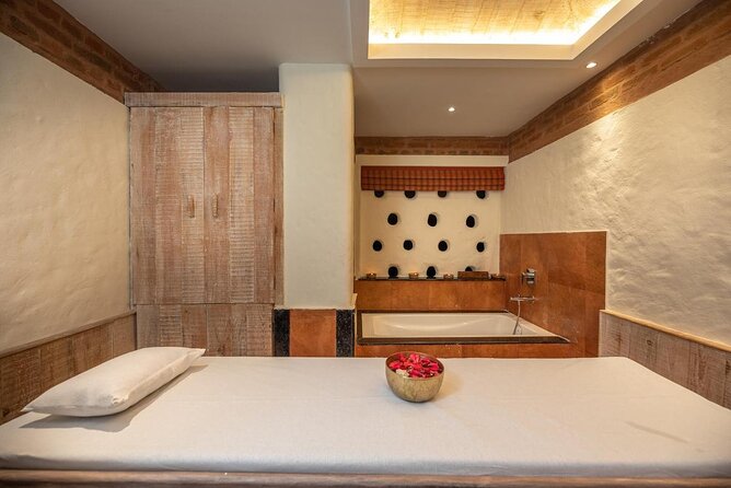 Whole Day Massage & Spa With Lunch - Shirodhara, the most distinctive treatment